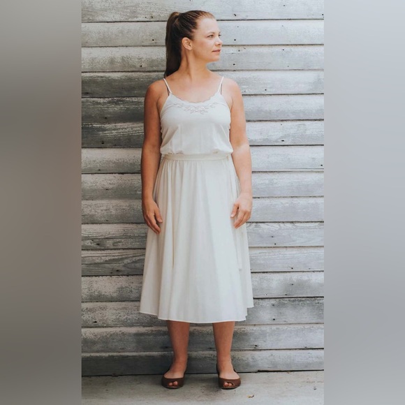 Vintage Dresses & Skirts - Vintage handmade ivory embroidered dress, size S